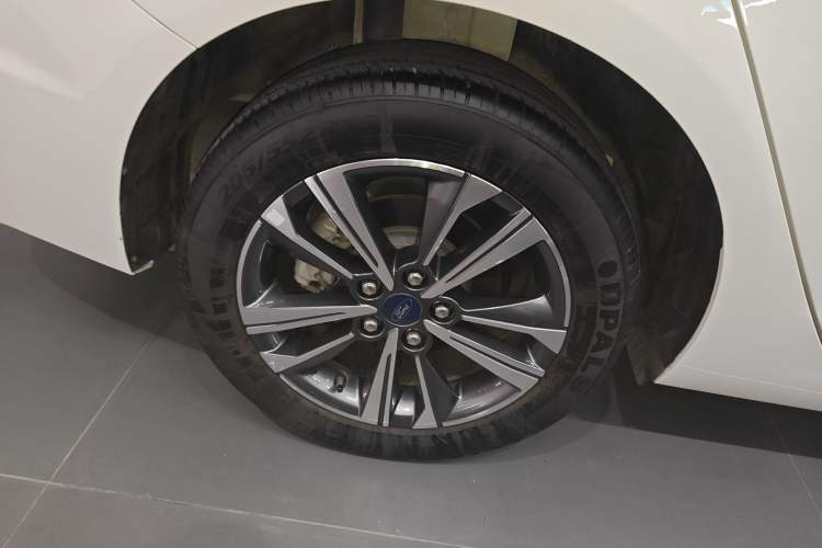 Used Ford Escort 2021 1.5L Automatic Diamond Edition
