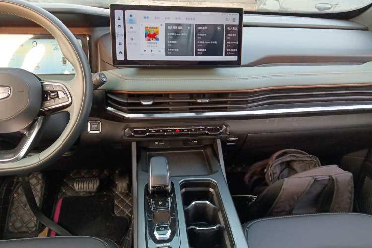 Used Geely Auto Haoyue L 2023 2.0T DCT Prestige Edition