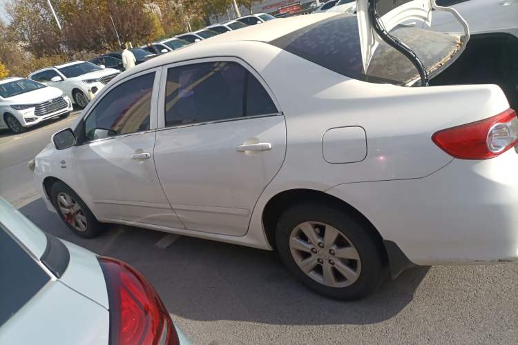 Used Toyota Corolla 2013 Special Edition 1.6L Automatic Cool GL Model
