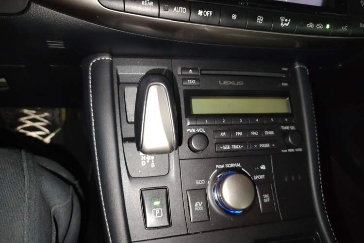 Used Lexus CT 2017 CT200h Elite Edition Solid Color China V Standard
