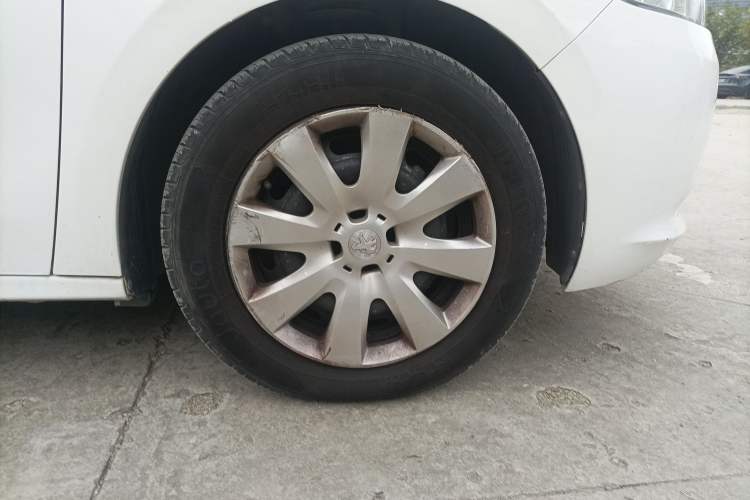 Used Peugeot 301 2014 1.6L Automatic Comfort Edition