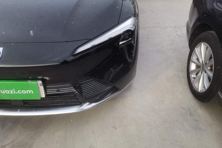 Used Buick L7 2025 Model—Luxury Version
