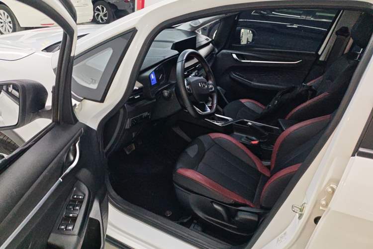 Used Geely Auto Vision X3 2021 PRO 1.5L CVT Deluxe Model
