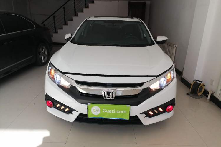 Used Honda Civic 2016 220TURBO CVT Luxury Edition
