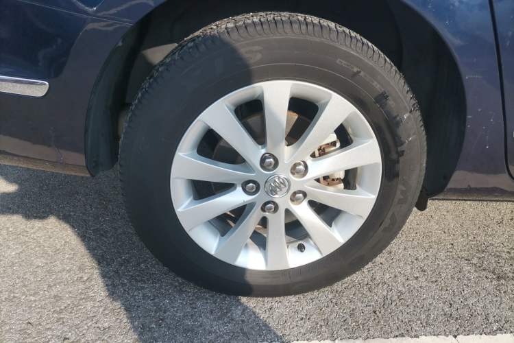 Used Buick GL8 2014 2.4L LT Luxury Business Executive Edition
