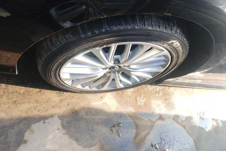 Used Toyota Camry 2018 2.5G Luxury Edition
