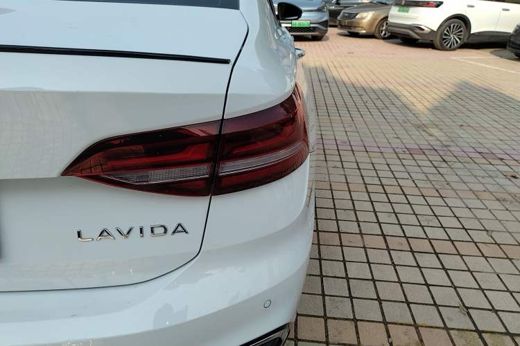 Used Volkswagen Lavida 2024 300TSI DSG Starry Sky Leading Edition
