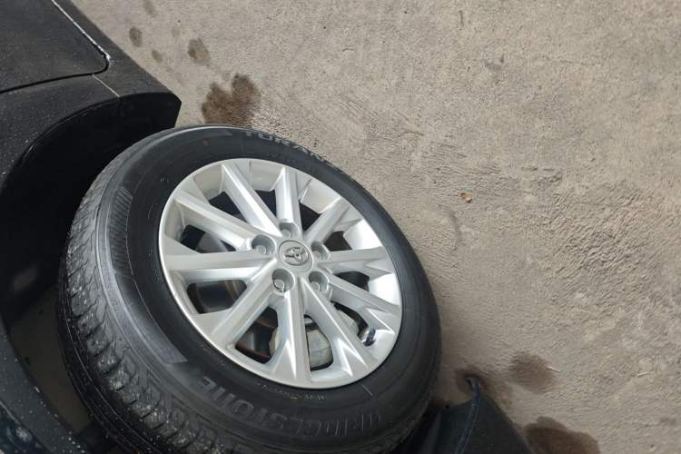 Used Toyota Camry 2015 2.0G Premier Edition
