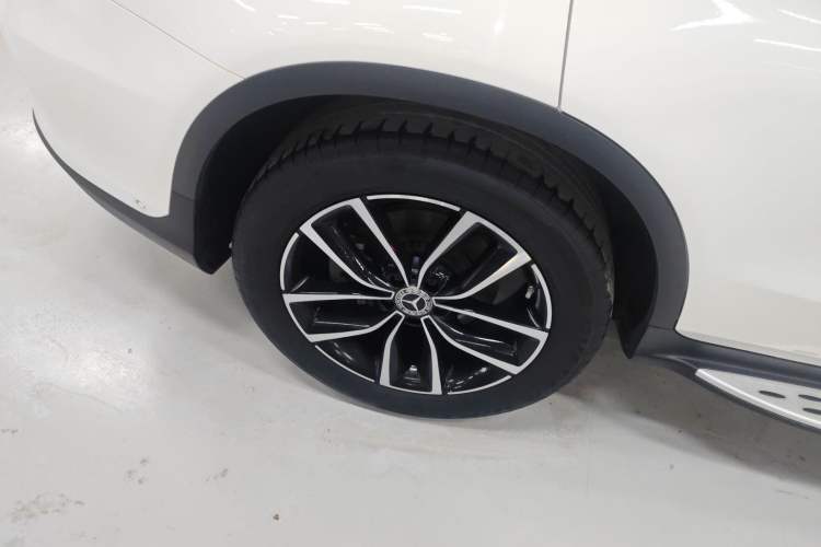 Used Mercedes-Benz GLC 2020 GLC 300 L 4MATIC Luxury Model