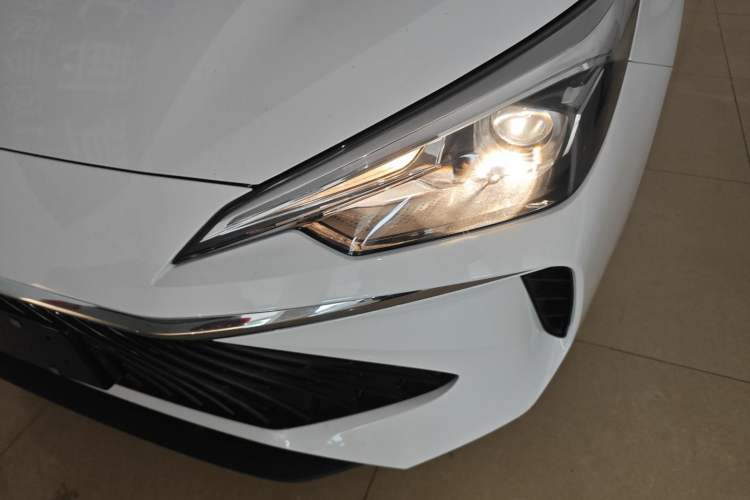 Used Roewe i5 2023 1.5L CVT Luxury Edition