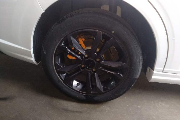 Used Dongfeng Aeolus Yixuan 2023 Mach Edition 1.5L Automatic Chasing Shadow Version
