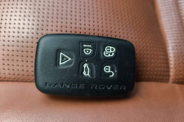 Used Land Rover Discovery Sport 2015 2.0T HSE LUXURY