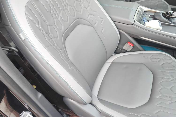 Used Ford Edge 2023 Ford Explorer L 2.0T EcoBoost Two-Wheel Drive 7-Seater Luxury Model
