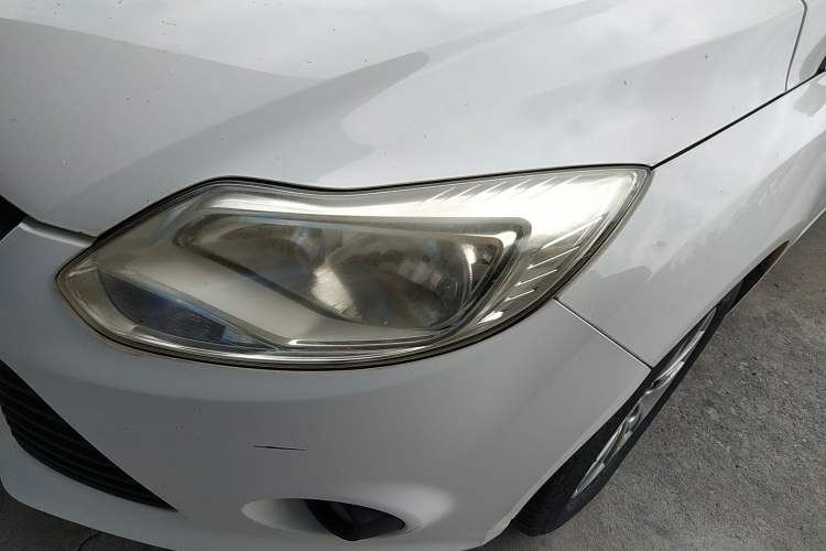 Used Ford Focus 2012 Sedan 1.6L Automatic Comfort Model
