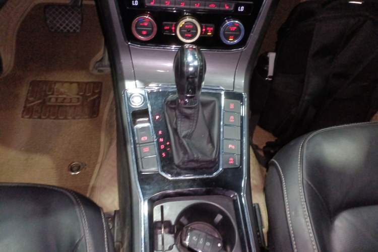 Used Volkswagen Passat 2017 330TSI DSG Luxury Edition