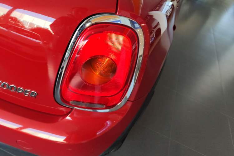 Used  MINI 2016 1.5T COOPER
