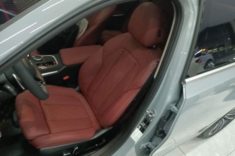 Used BMW 3 Series 2025 325i M Sport Package
