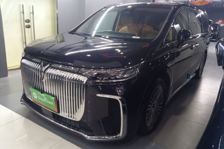 Used VOYAH Dream 2025 PHEV Four-Wheel-Drive Flagship Kunpeng Edition
