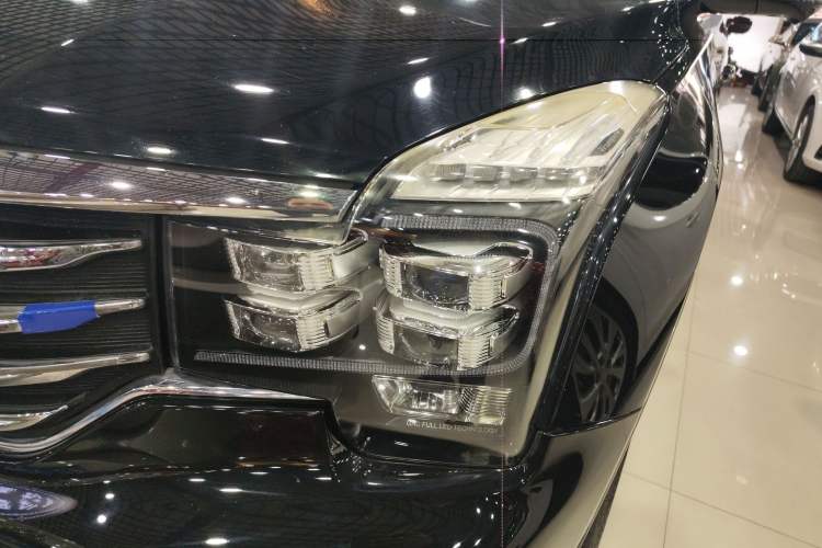 Used GAC Trumpchi GS8 2017 320T Two-Wheel Drive Luxury Smart Connectivity Version (7 Seats)