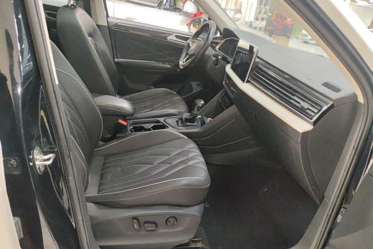 Used Volkswagen Tiguan L 2023 330TSI Automatic Two-Wheel Drive Smart Edition