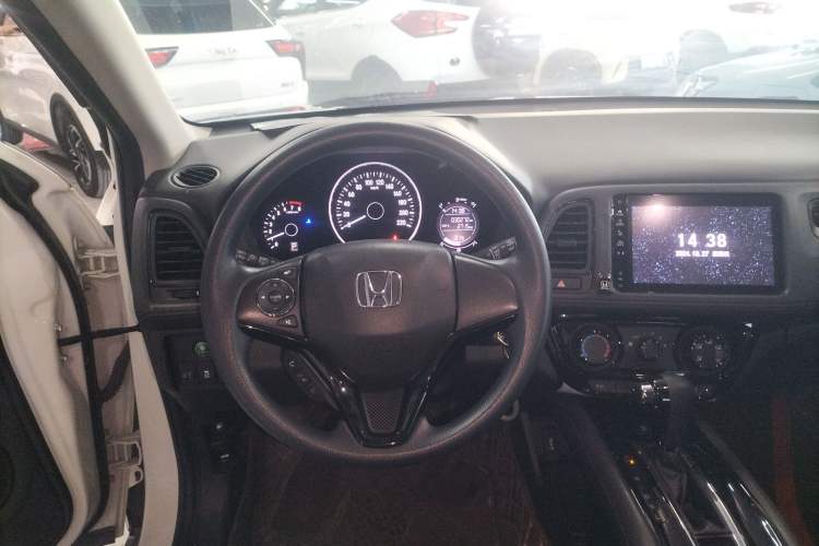 Used Honda Vezel 2020 1.5L CVT Pioneer Edition
