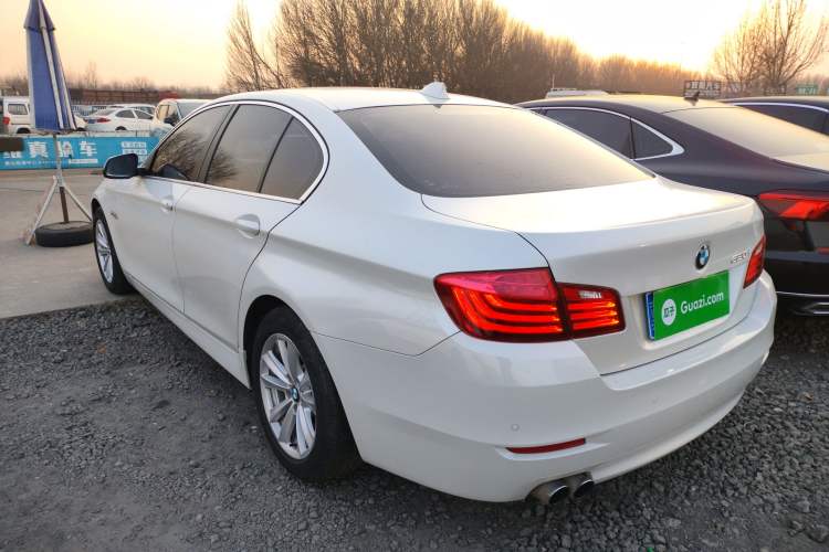 Used BMW 5 Series 2015 520i Elegant Edition
