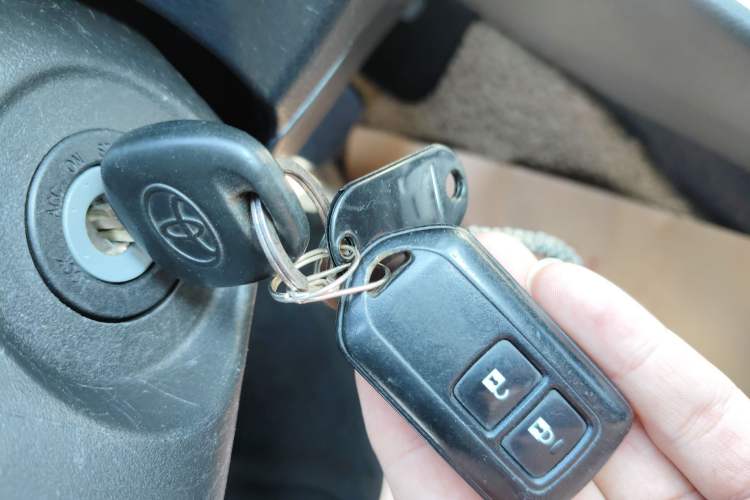 Used Toyota YARiS L 2015 1.5G Automatic Xuan Dong Sunroof Special Edition