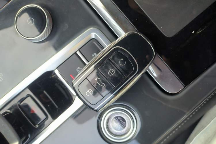 Used Chery Tiggo 8 PLUS 2021 290TGDI DCT Haoting Edition
