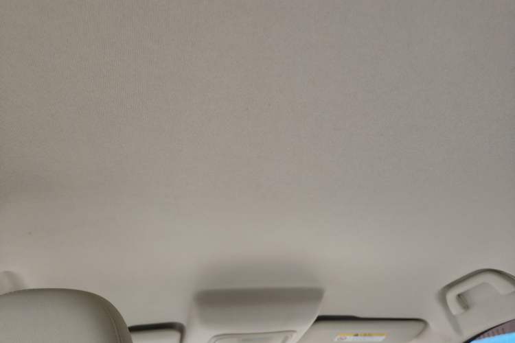 Used ORA Good Cat 2022 Morandi Edition 400km Standard Range Luxury Version Lithium-Ion Battery