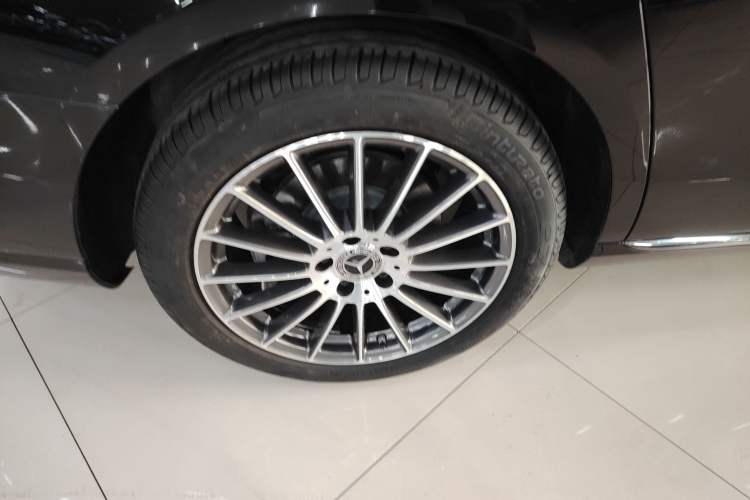 Used Mercedes-Benz E-Class 2021 Facelift E 260 L
