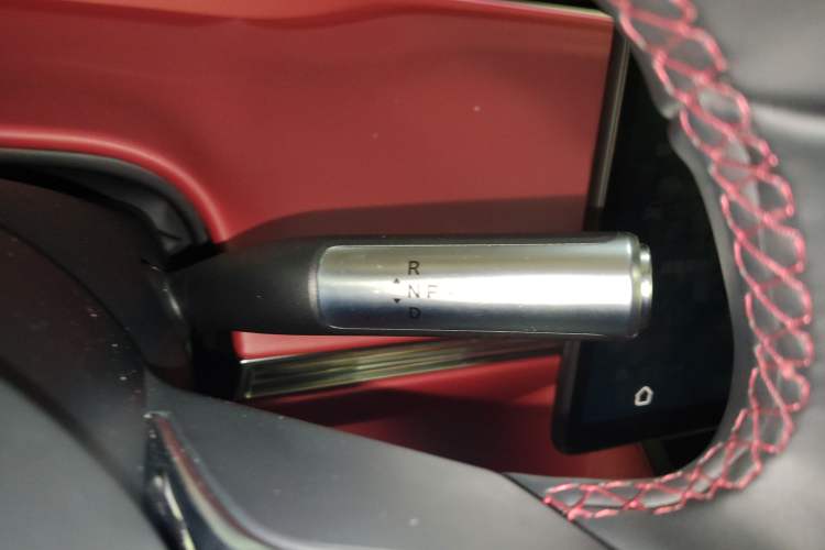 Used Hima Luxeed R7 2024 All-Electric 667 km Max
