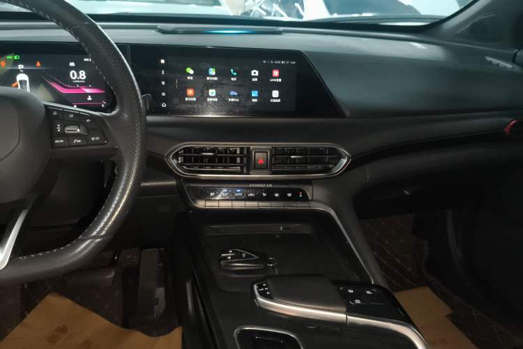 Used Changan UNI-T 2020 1.5T Prestige Version
