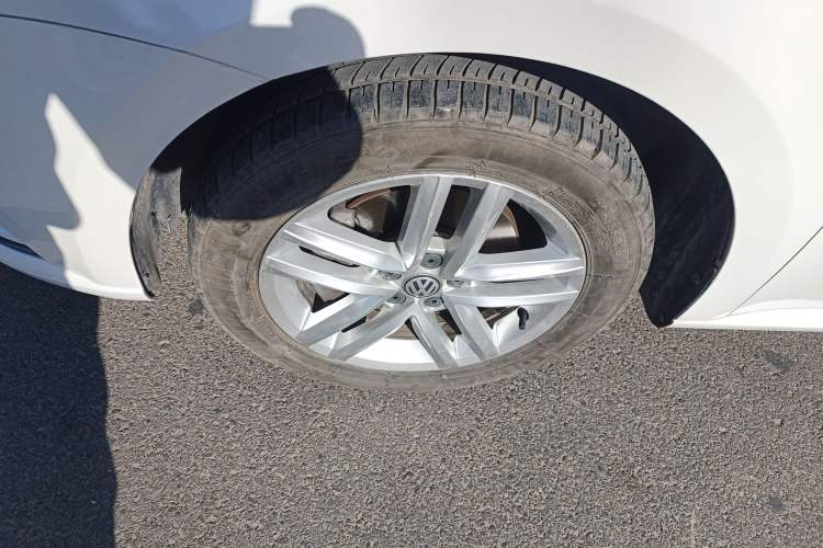 Used Volkswagen Gran Lavida 2015 230TSI DSG Comfort Edition