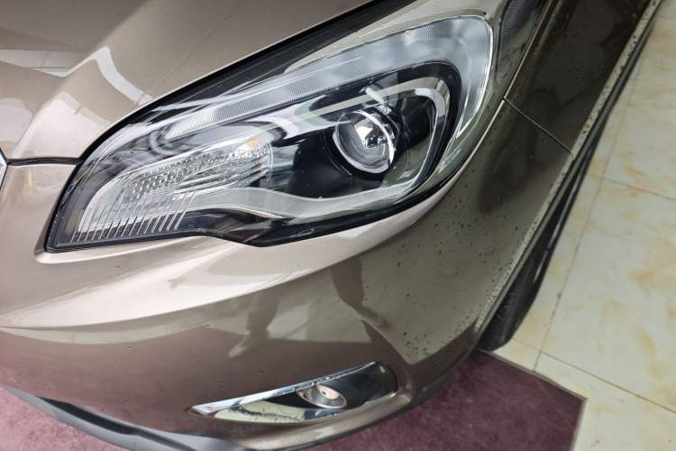 Used Buick Envision 2019 20T Two-Wheel Drive Elite Version China VI Standard
