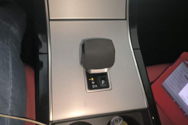 Used Land Rover Range Rover Velar 2024 S Model
