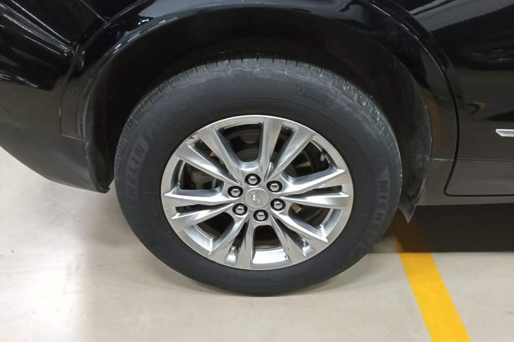 Used Cadillac XT5 2022 2.0T Two-Wheel Drive Luxury Version