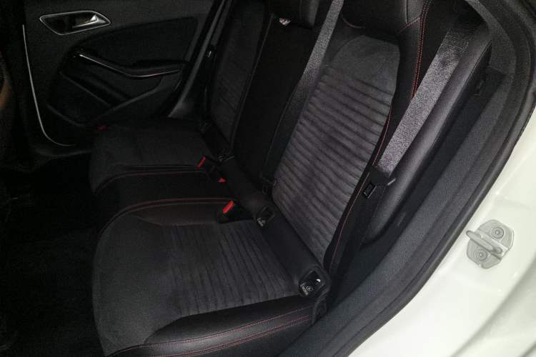 Used Mercedes-Benz CLA 2017 Refreshed CLA 220 4MATIC
