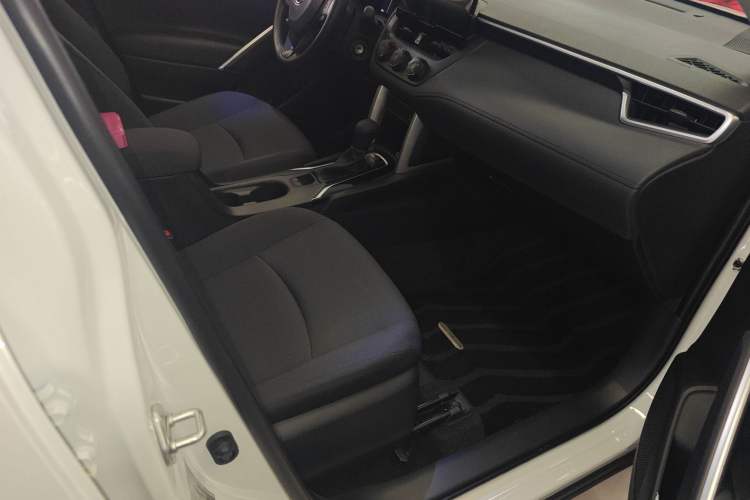 Used Toyota Corolla Cross 2024 2.0L Pioneer Edition
