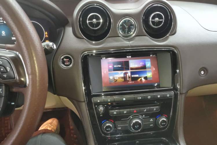 Used Jaguar XJ 2016 XJL 2.0T Two-Wheel-Drive Elegant Business Edition