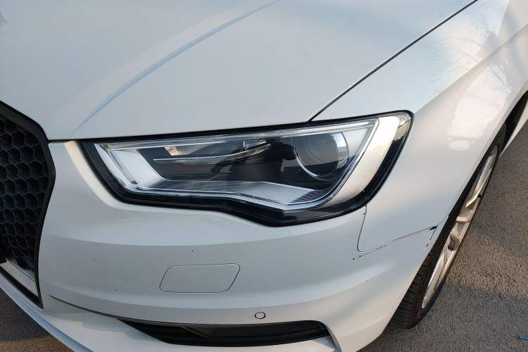 Used Audi A3 2015 Limousine 35 TFSI Millionth Anniversary Comfort Model
