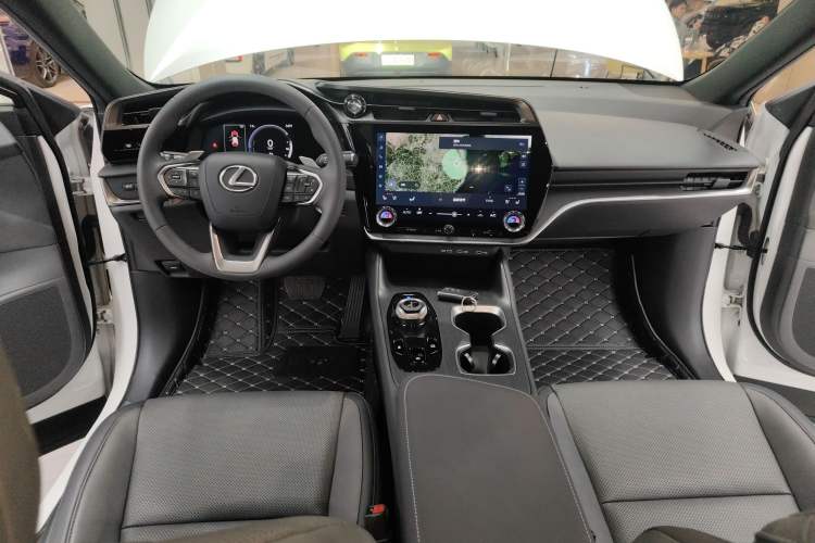 Used Lexus RZ 2023 450e All-Wheel Drive Luxury Edition
