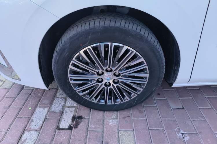 Used Buick GL8 New Energy 2024 Lu Zun Deluxe Edition 7-Seater
