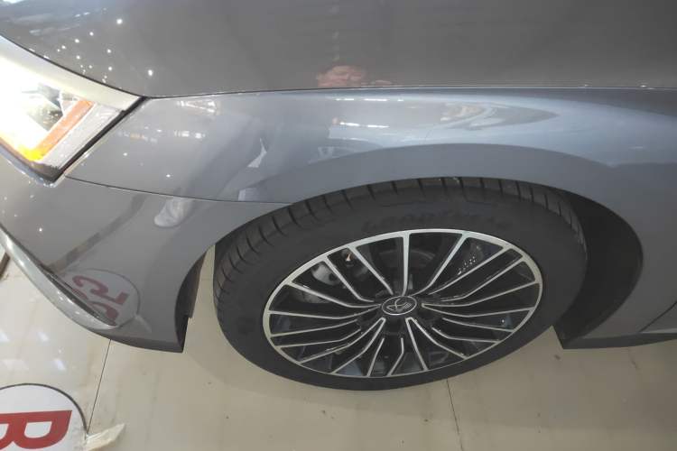 Used BYD Han 2024 DM-i Glory Edition 121KM Prestige Model
