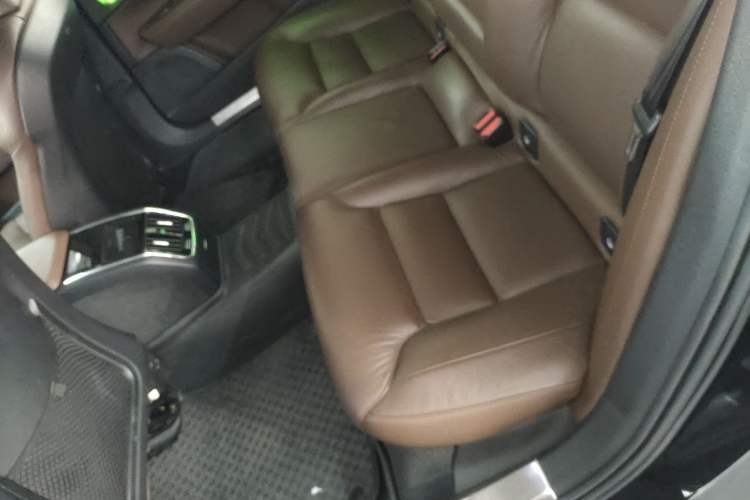 Used Volvo S90 2019 T5 Zhiyuan Edition
