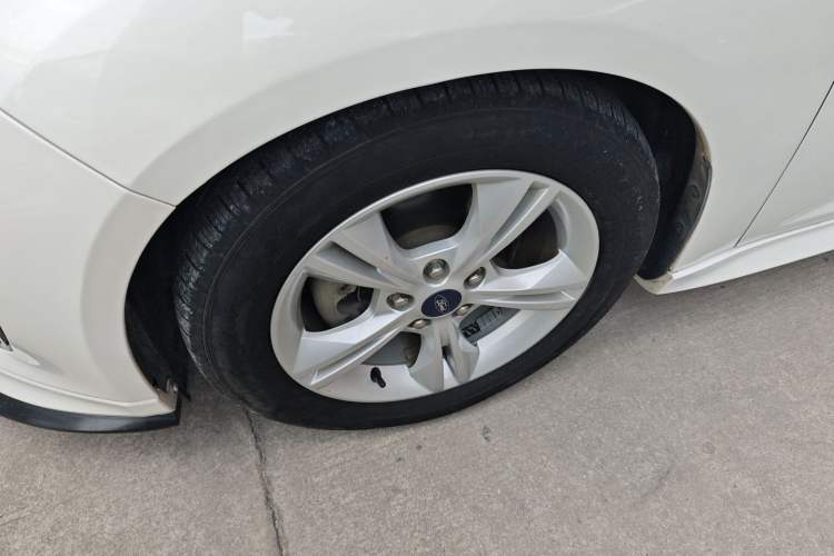 Used Ford Focus 2017 Hatchback 1.6L Automatic Comfort Plus SmartDrive Edition
