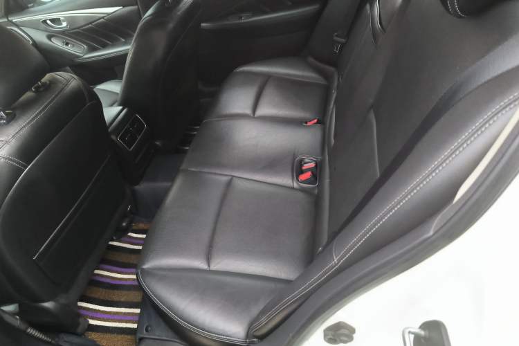 Used Infiniti Q50L 2016 2.0T Enjoyment Edition
