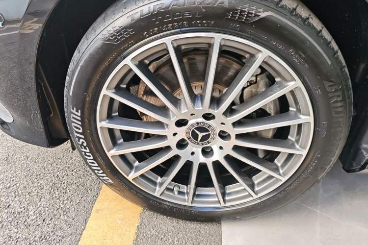 Used Mercedes-Benz E-Class 2023 E 260 L
