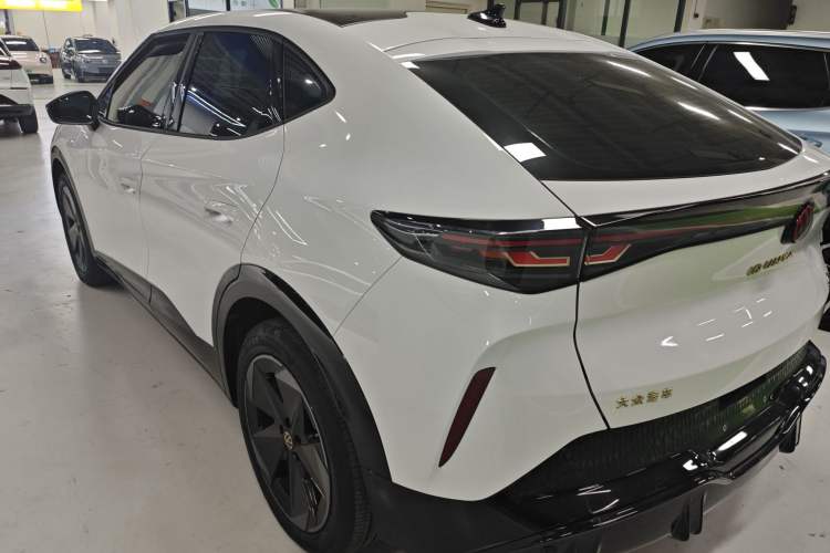 Used Volkswagen ID.UNYX 2024 Pro Long-Range Version