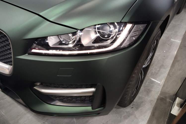 Used Jaguar F-PACE 2016 3.0 SC Four-Wheel Drive R-Sport Sport Edition
