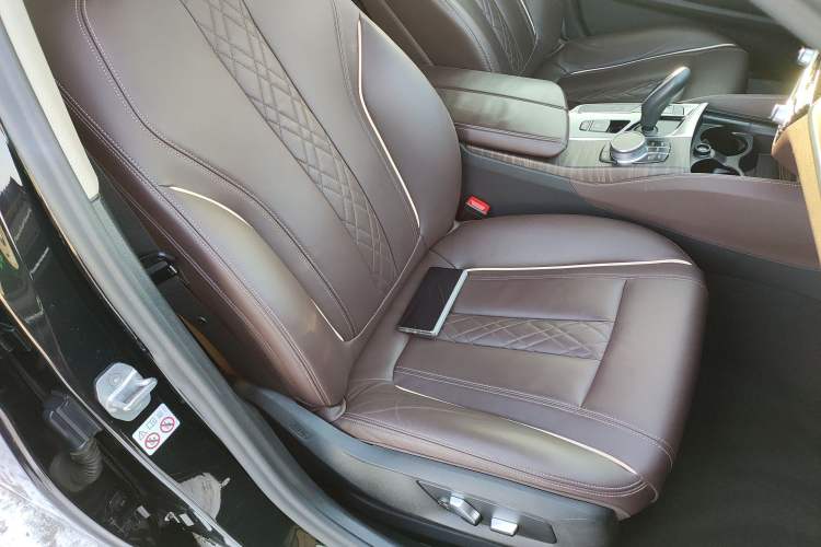 Used BMW 5 Series New Energy 2020 Mileage Upgrade Version 530Le Luxury Package